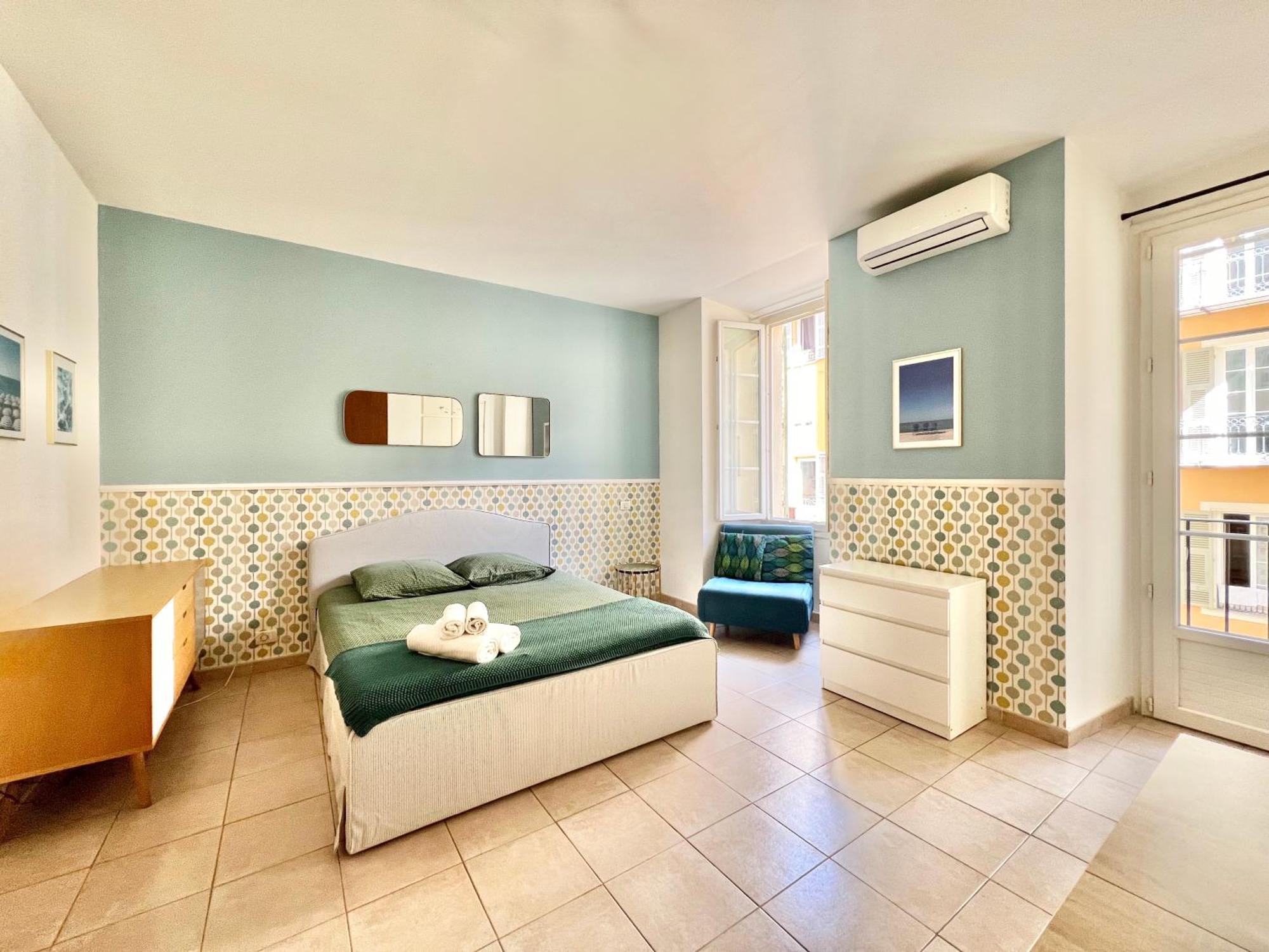La Chaise Bleue Apartment